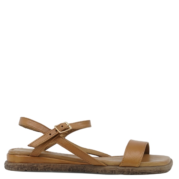 Minimalist flat sandals